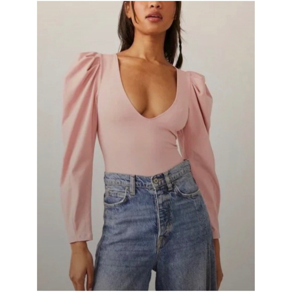 Free People Va Va Voop Bodysuit Pink Puff Sleeve V-Neck Thong Snap NWT Size L